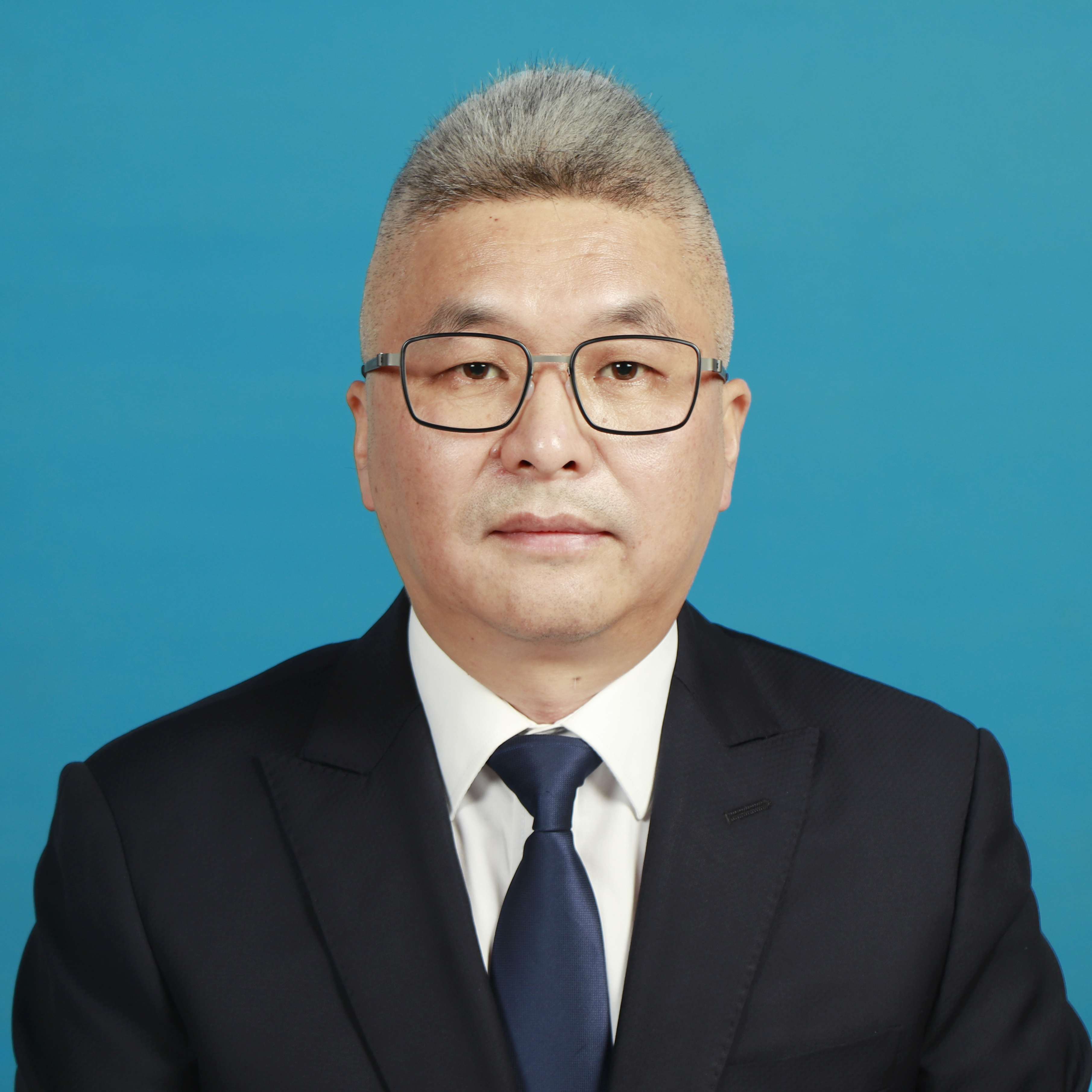 经浩芳