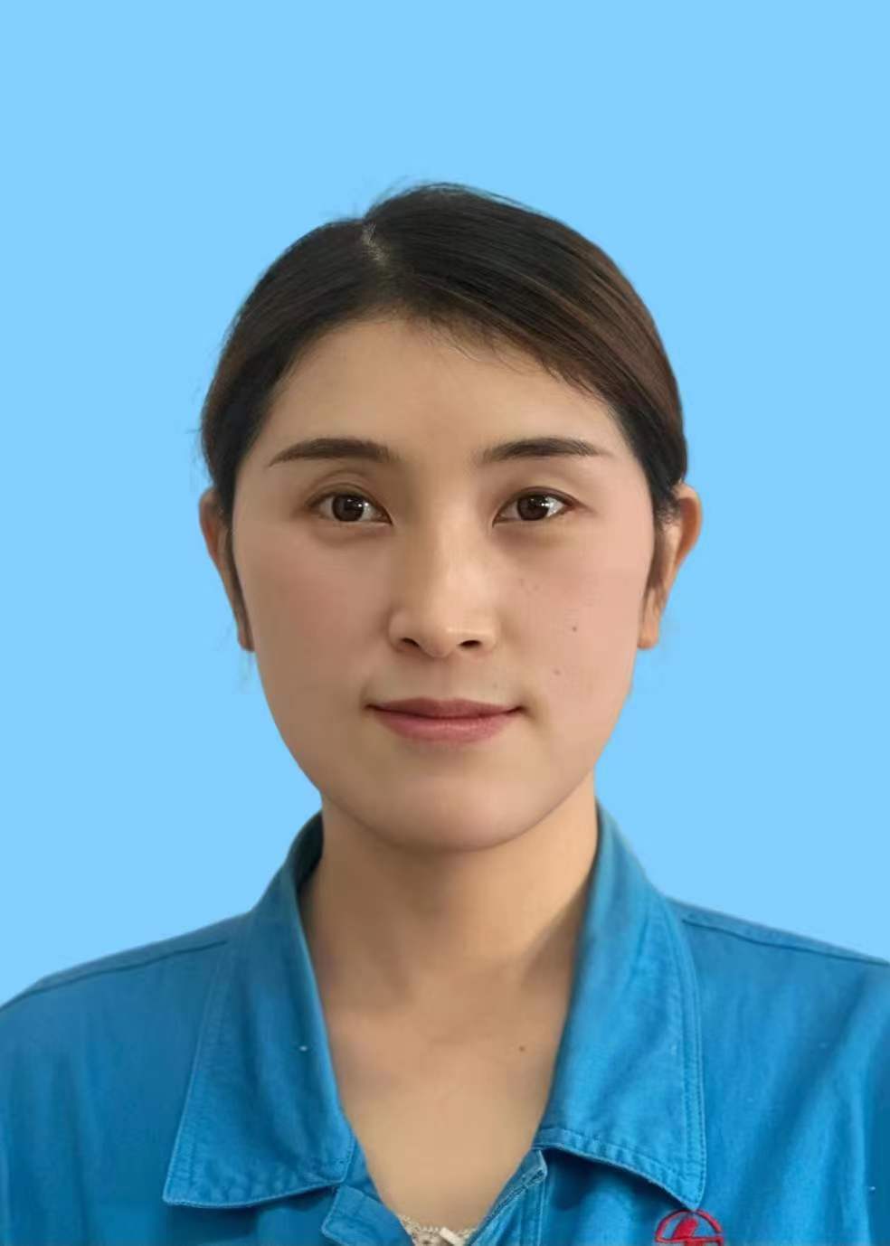施玲